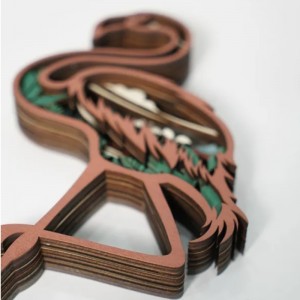 Decoración de artefacto de madera de flamenco 3d