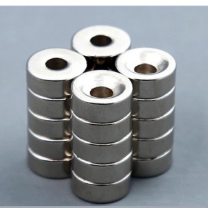 Magnet cilíndrico del orificio de la cabeza de la cotización