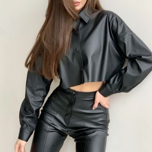 Motocicleta de otoño e invierno sexy mate de cuero mate microelástica camisa corta de manga larga