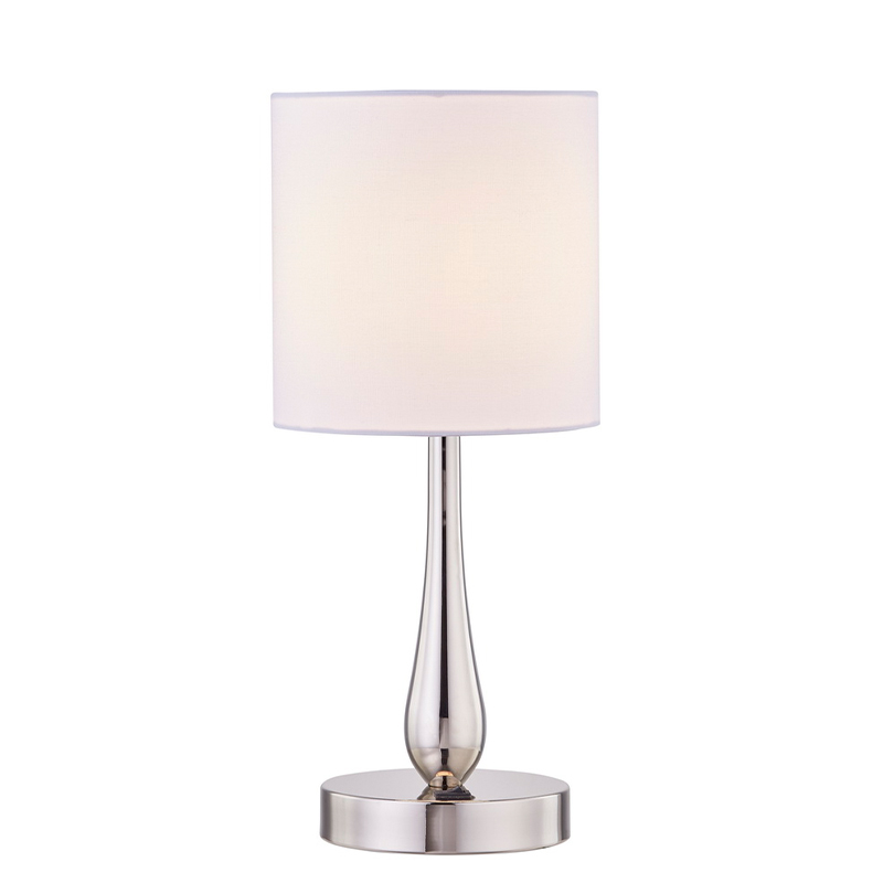 Lámpara de mesa de estilo pequeño con acabado pulido deníquel y un interruptor de balancín en/off en la línea en la habitación