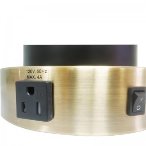 Lámpara denoche personalizada con latón antiguo y acabadonegro, un interruptor de balancín en/off, una salida conveniente y un puerto de carga USB en la habitación