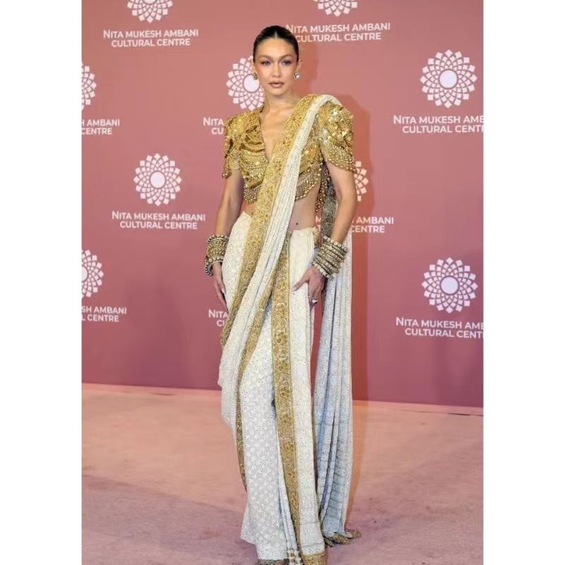 Influencia de celebridades/landscape Pattern/elegance&Cultura tradicional/2024-25 Otoño Invierno/street Photography/liu ting columna