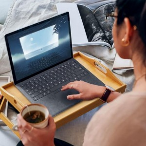 Mesa de cama de bandeja de desayuno plegable de bambú