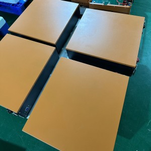 Almacenamiento de energía 51.2V 100AH ​​200AH MALLA&RACK 2 en 1 LIFEPO4 Solar Batería de litio con pantalla LED inteligente&Mobile App