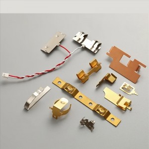 Pequeña chapa de cobre amarillo de encargo del fabricante del OEM que sella el metal de cinco estrellas de las piezas que sella el servicio