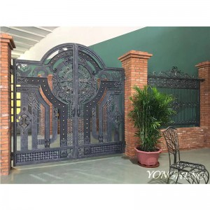 puerta de hierro forjado