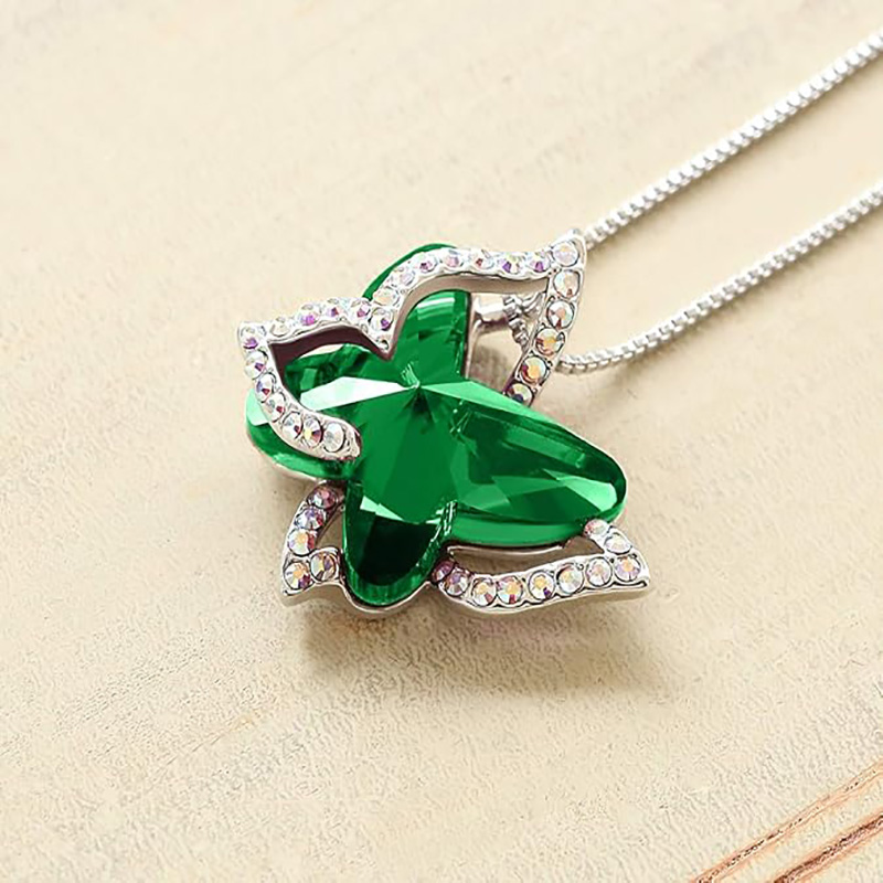 Collar con colgante de estrella radiante esmeralda, collar de cristal con piedranatal de mariposa - Tono plateado con 18”+Cadena de 2” - Collar Día de la Madre Aniversario Cumpleaños Navidad - Regalos para mujeresniñas hija