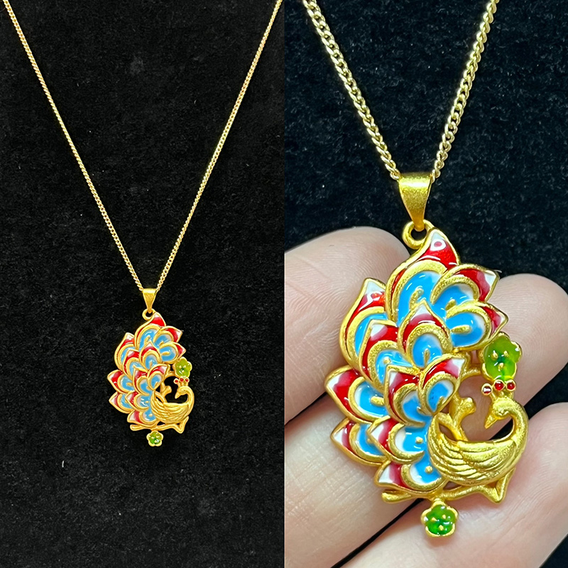 Collar de colgante de pavo real de lujo Cloisonné con revestimiento de oro y arte de esmalte artesanal