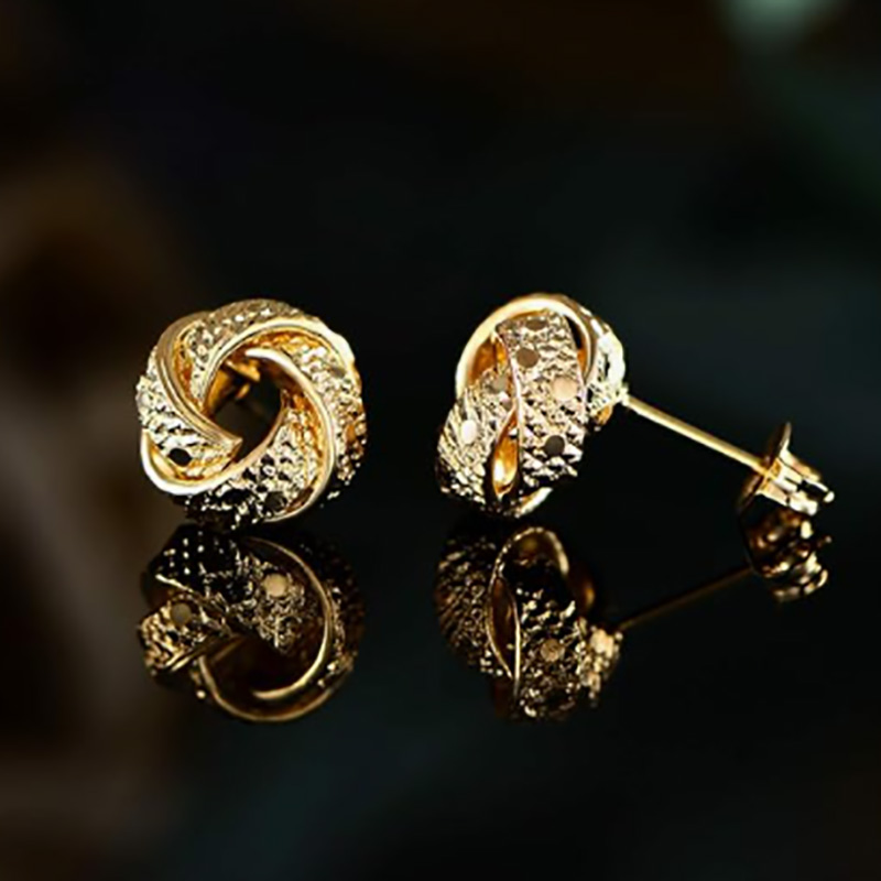 Pendientes de paradas denudos entrelazados de oro de 18k de 18k - clásico & Diseño texturizado elegante para sofisticación atemporal