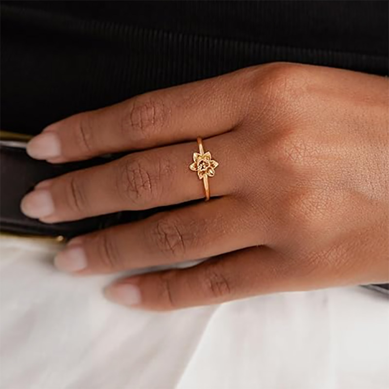 Exquisito de oro de 18k-Anillo floral de plata esterlina 925 con un delicado diseño de flores florecientes:naturaleza elegante y liviana-Joyas inspiradas para mujeres