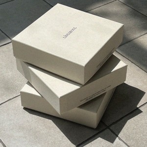 Caja de regalo de elegancia clásica