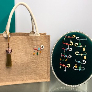 Chino-estilo broche de suerte