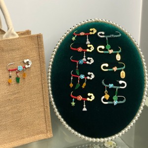 Chino-estilo broche de suerte