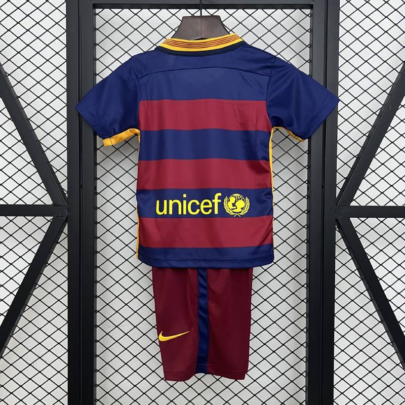 Niños Barcelona 15/16 Tamaño del hogar: 16-28