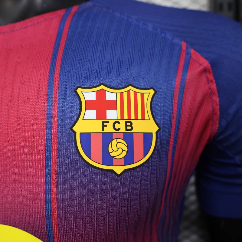 25/26 jugador de Barcelona Home S-4xl